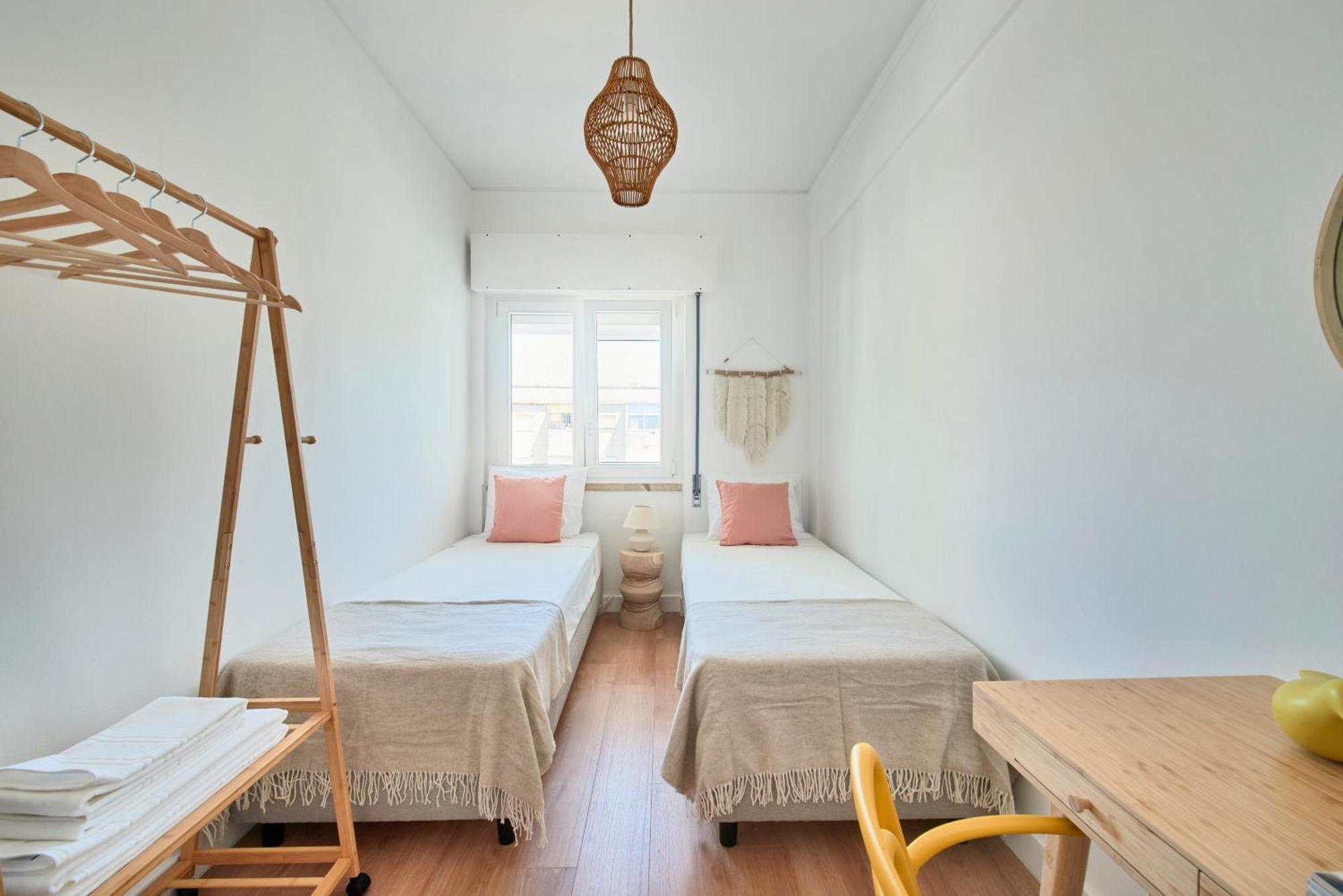 Sunset Bay View, Renovated Apt, By Timecooler Setubal Exterior photo